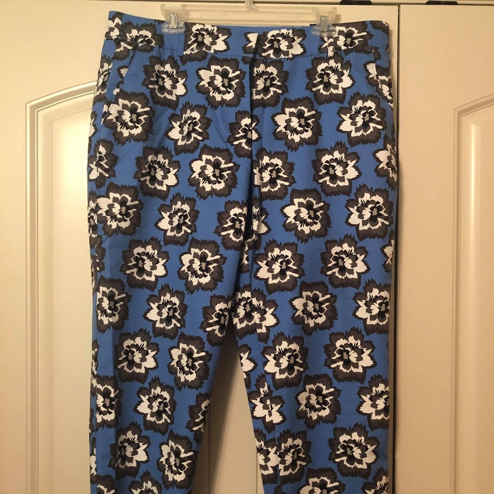 NWT Lane Bryant Blue Floral Ankle Pants